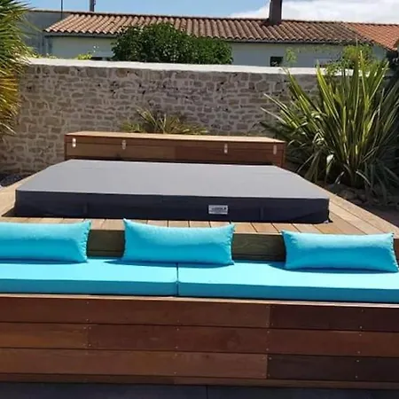 Exceptionnelle Pour Des Moments De Detente * Andilly (Charente-Maritime)